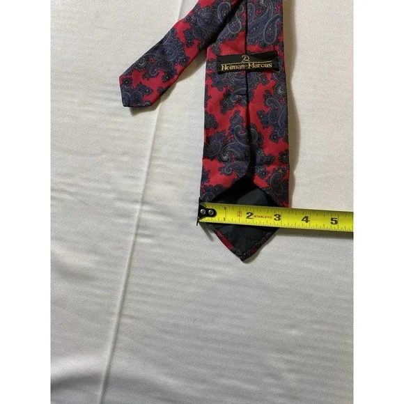 Neiman Marcus 100%‎ Silk Paisley Red Tie HAND MADE 53 - Picture 4 of 5